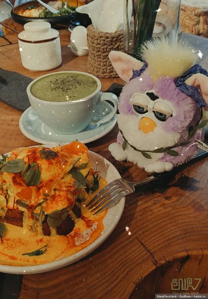 Как Амарантиновая Дилемма Серебристых Облаков провела лето