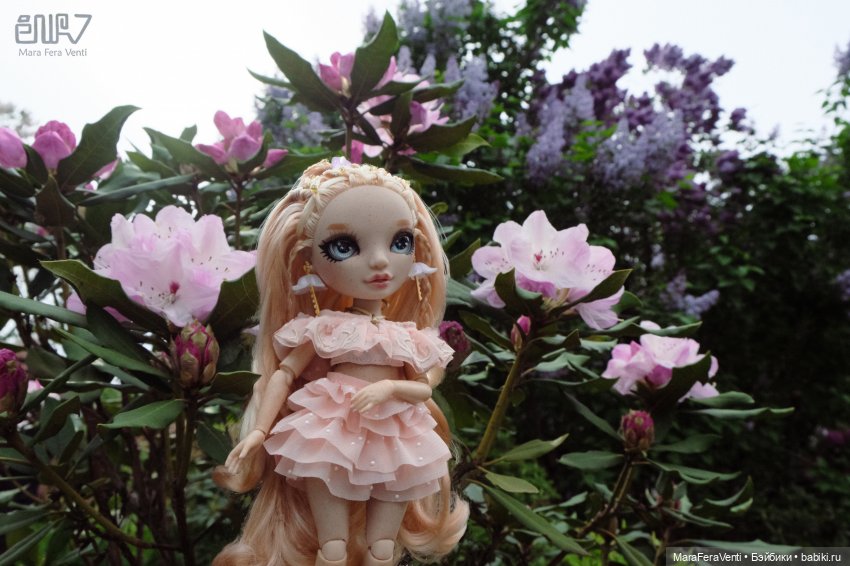 Магнолия и Квезаль гуляют в саду (фото 3)