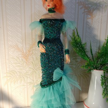 Изумрудное платье из коллекции Парадиз. Финиш