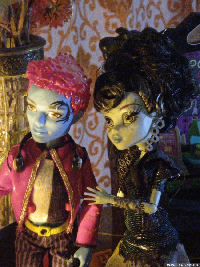 Сон в Хэллоуинскую ночь — Куклы Monster High и Ever After High: G1