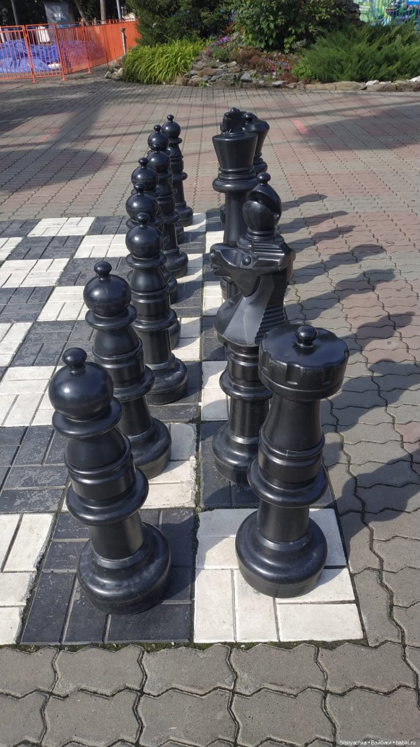 История о том, как Глаша и Луша отдыхали в Городском саду