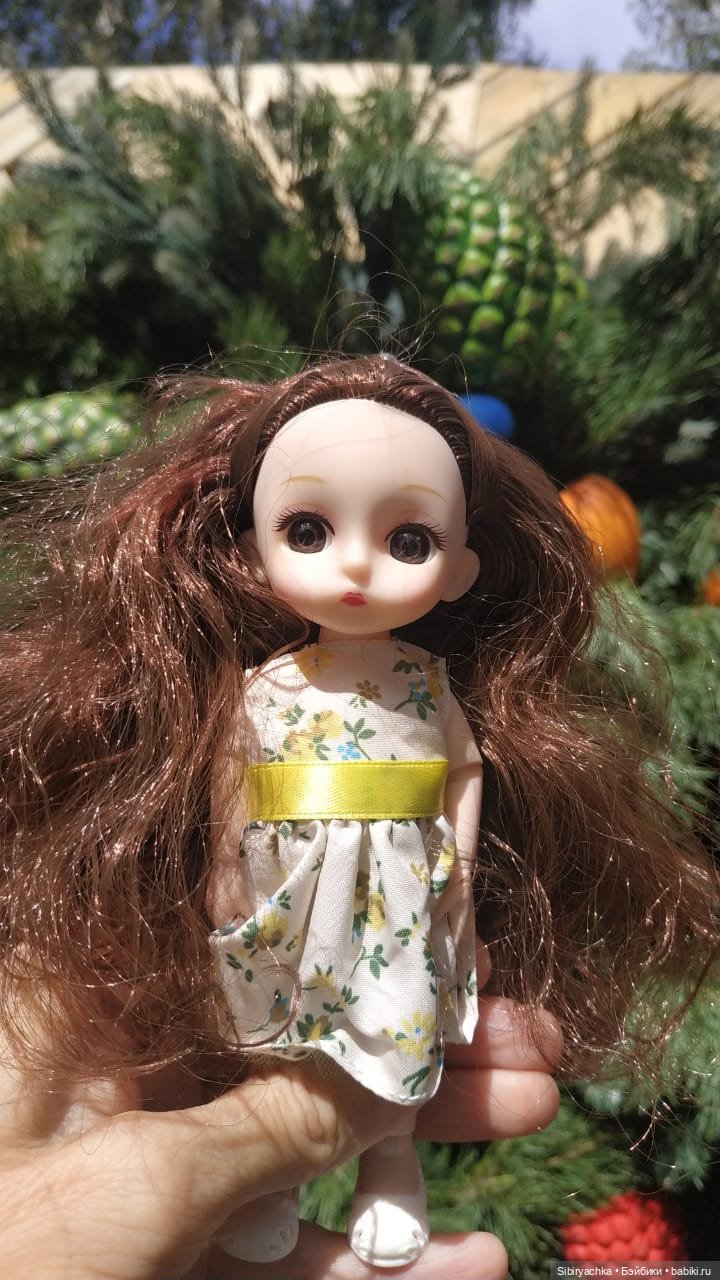 Глаша и Луша гуляют в сельском парке "Околица"