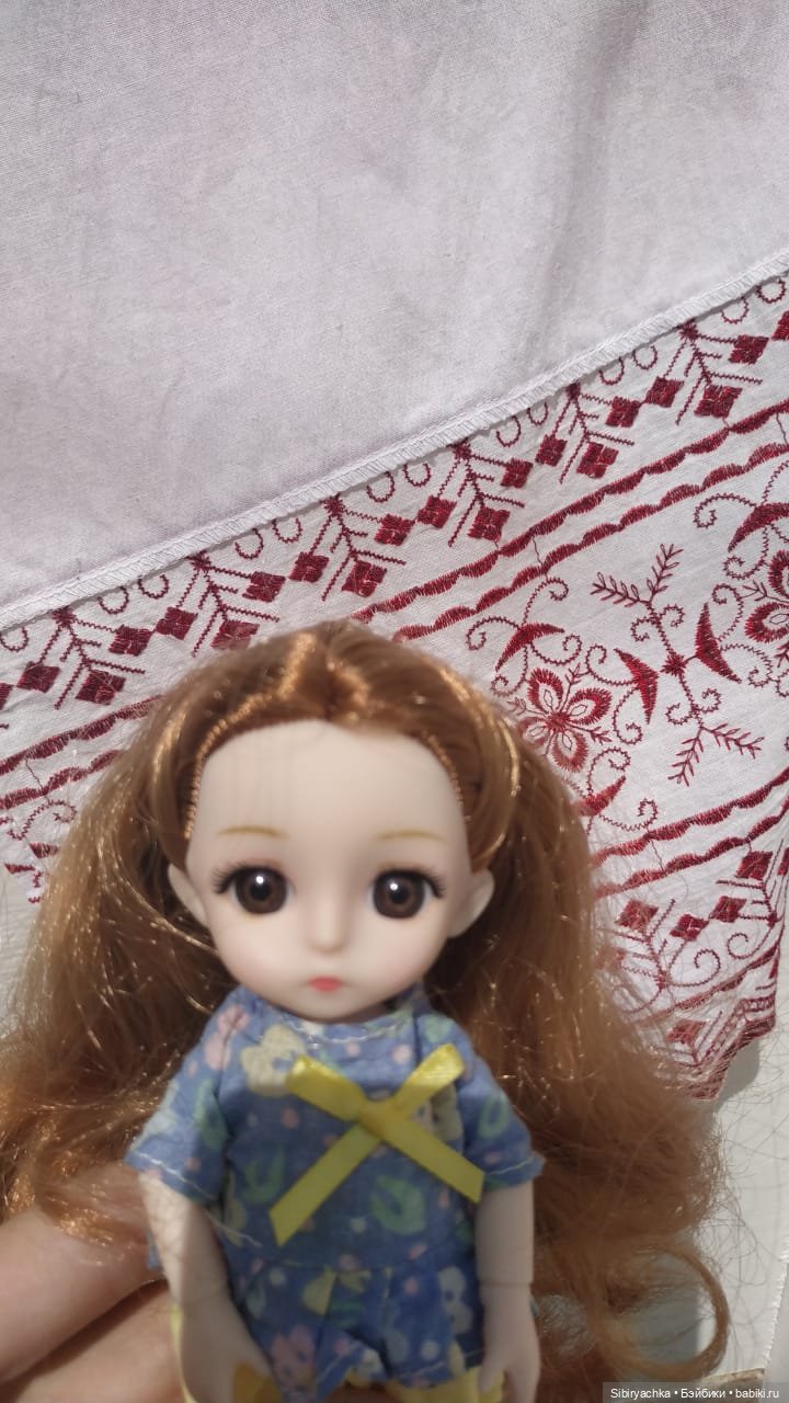 Глаша и Луша гуляют в сельском парке "Околица"