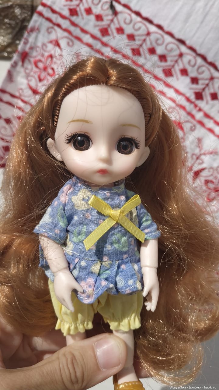 Глаша и Луша гуляют в сельском парке "Околица"