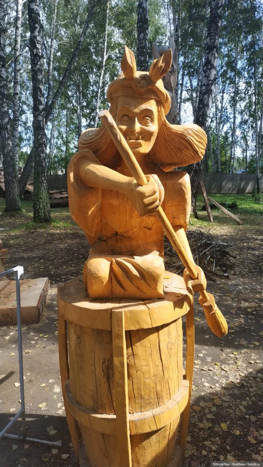 Глаша и Луша гуляют в сельском парке "Околица" (фото 5)