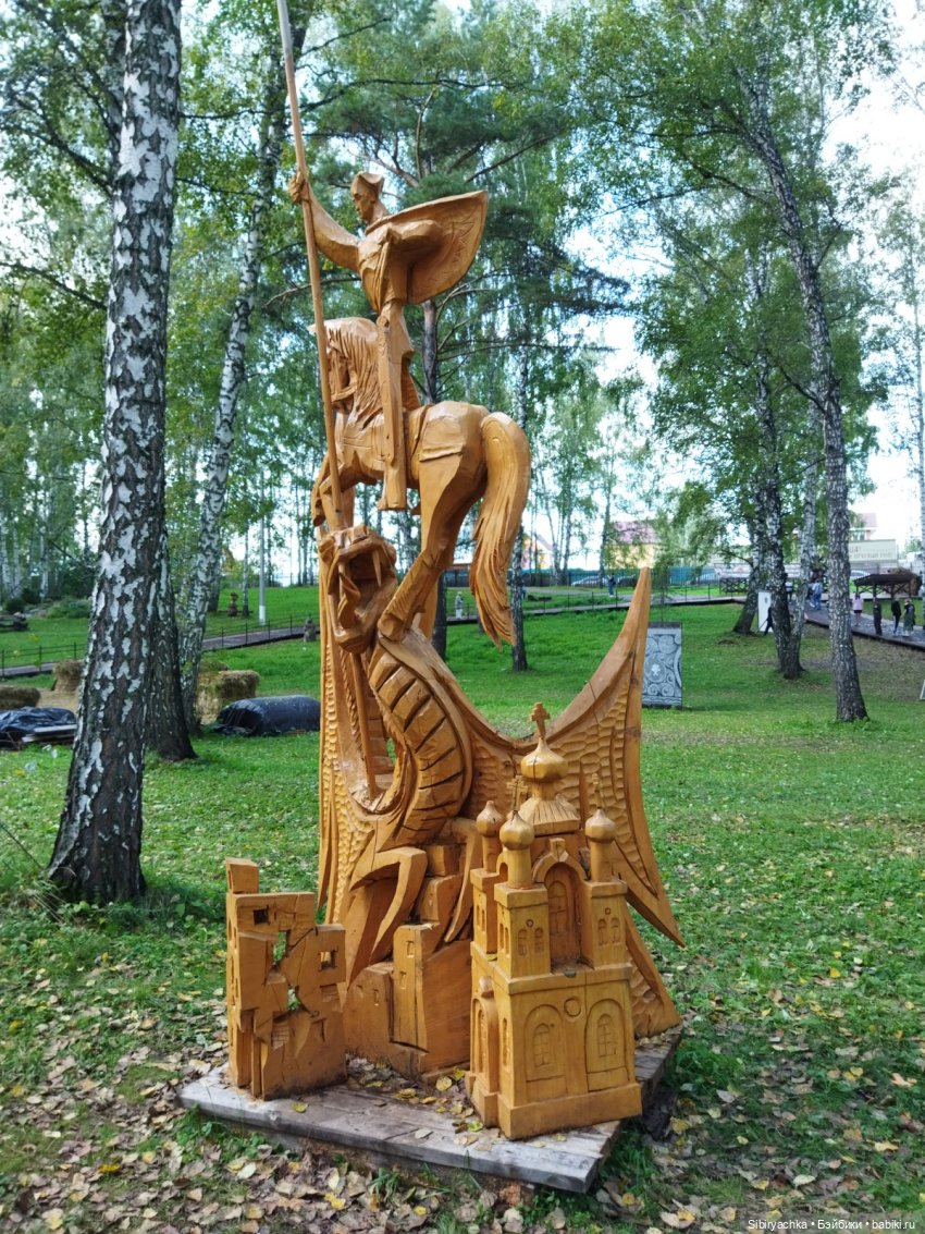 Сельский парк "Околица". Глаша и Луша делятся своими впечатлениями