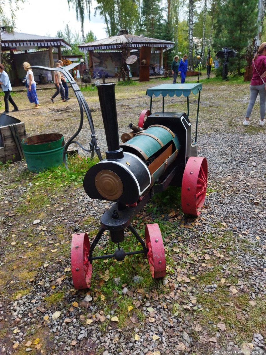 Сельский парк "Околица". Глаша и Луша делятся своими впечатлениями