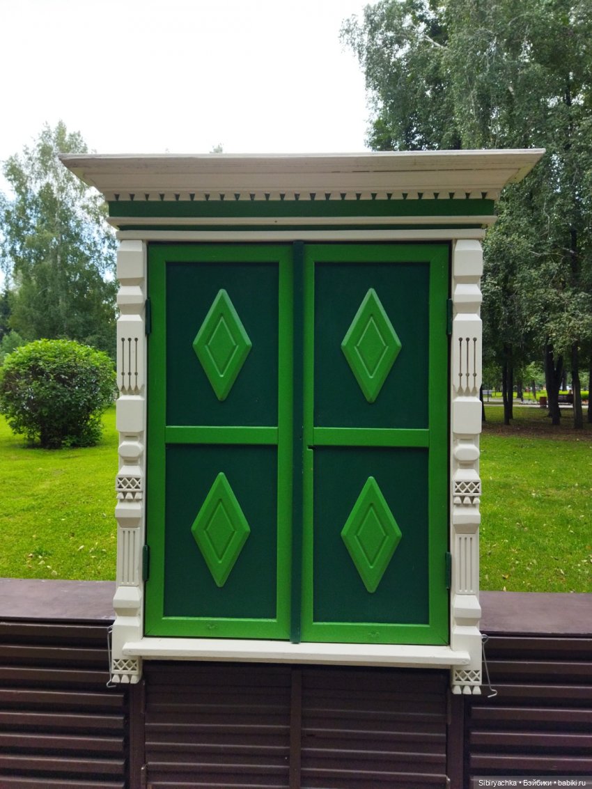 Глаша и Луша гуляют по Томску