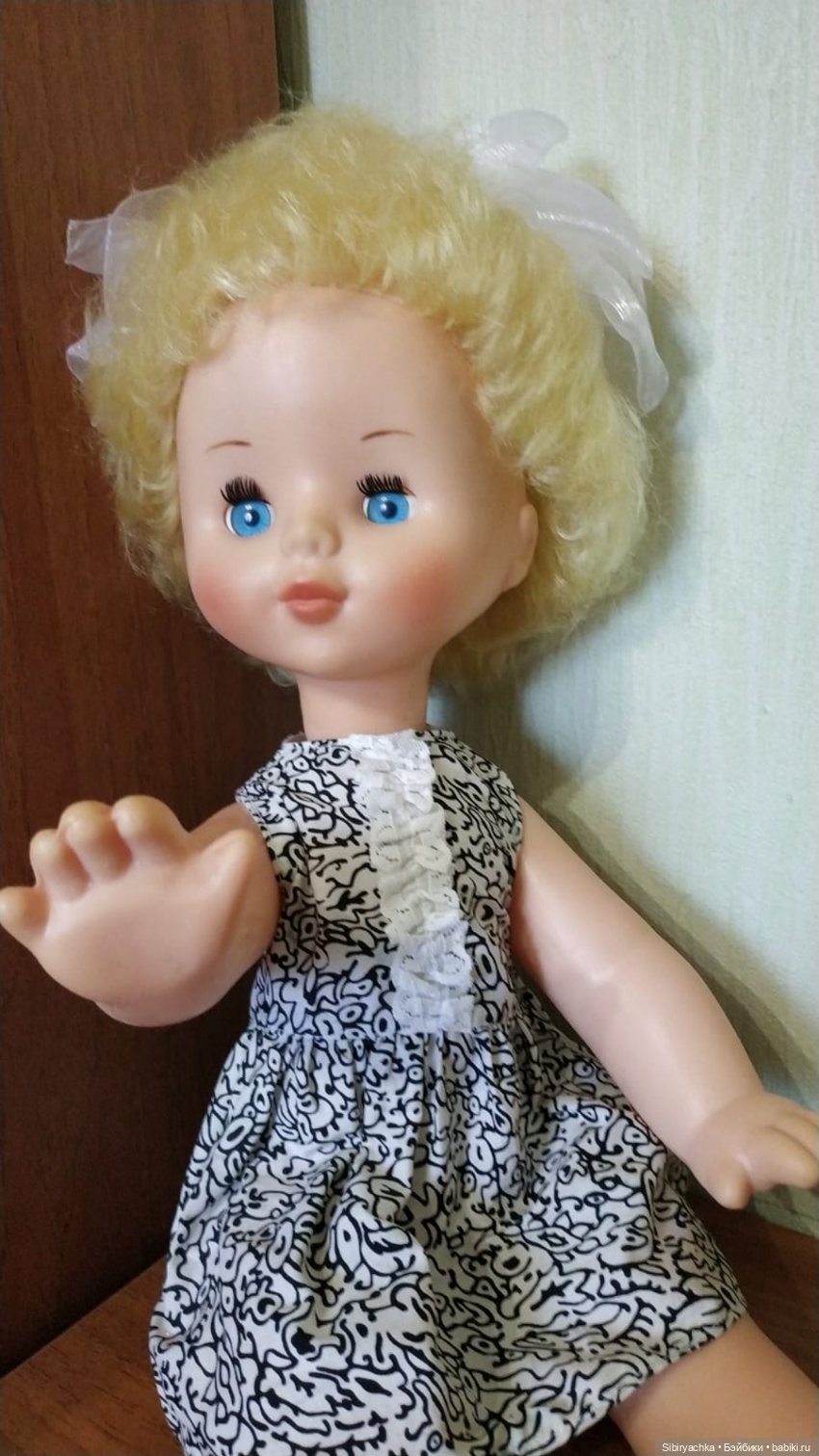 Белокурая малышка Катенька из Ворошиловграда (фото 9)