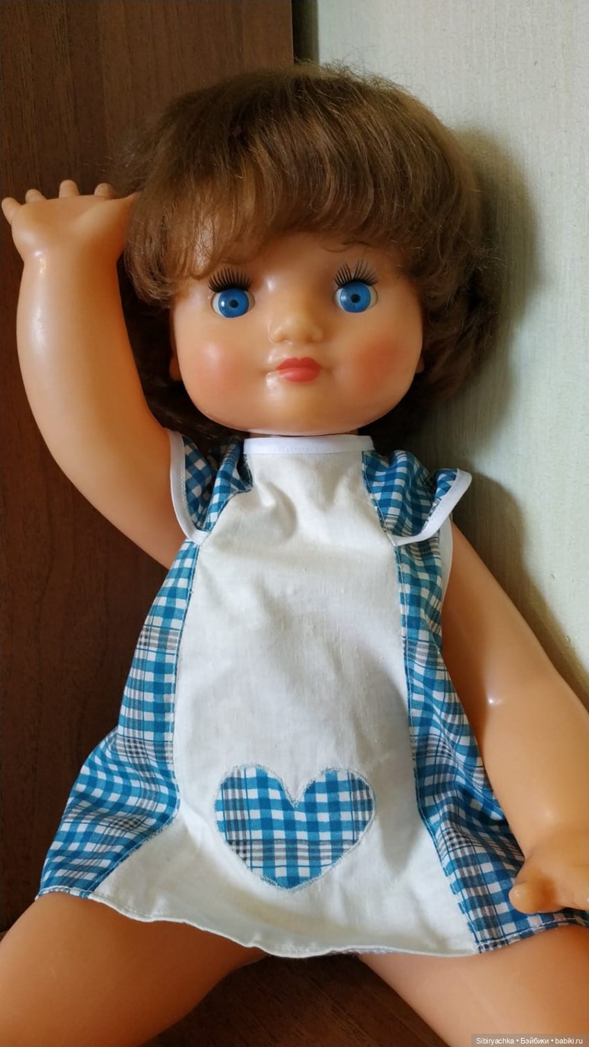 Голубоглазая девочка Настенька из Москвы