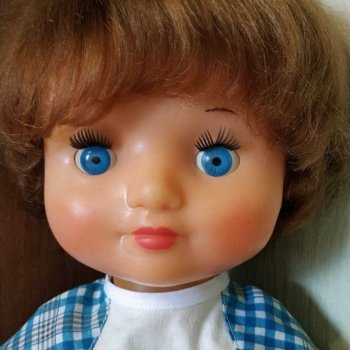 Голубоглазая девочка Настенька из Москвы