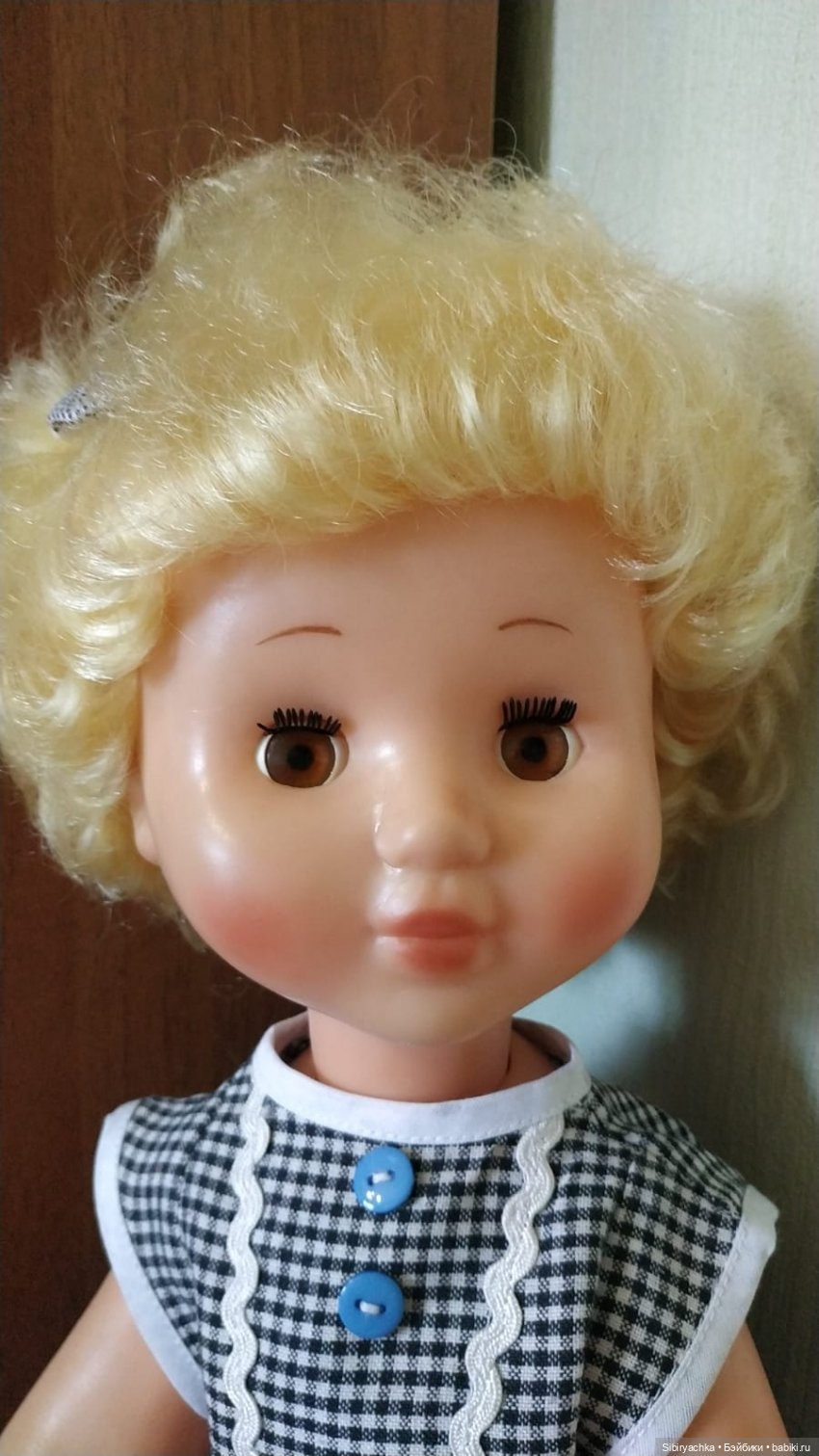 Очаровательная девочка Оленька из Ворошиловграда (фото 4)