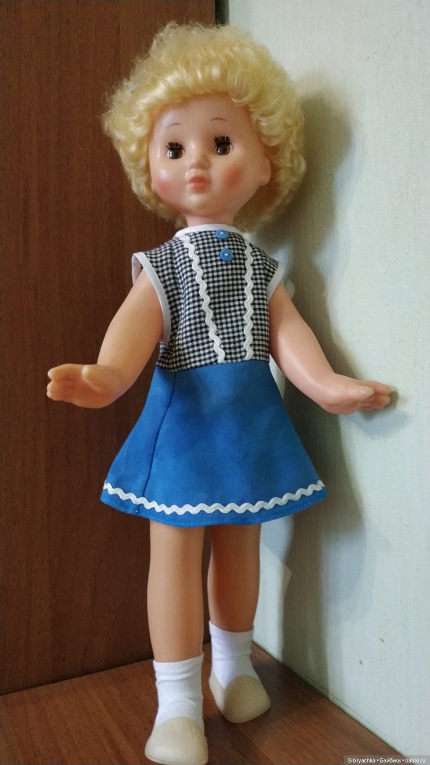 Очаровательная девочка Оленька из Ворошиловграда