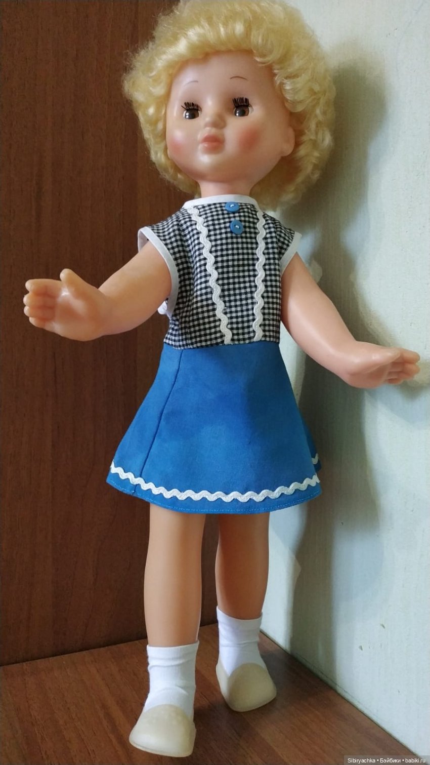 Очаровательная девочка Оленька из Ворошиловграда