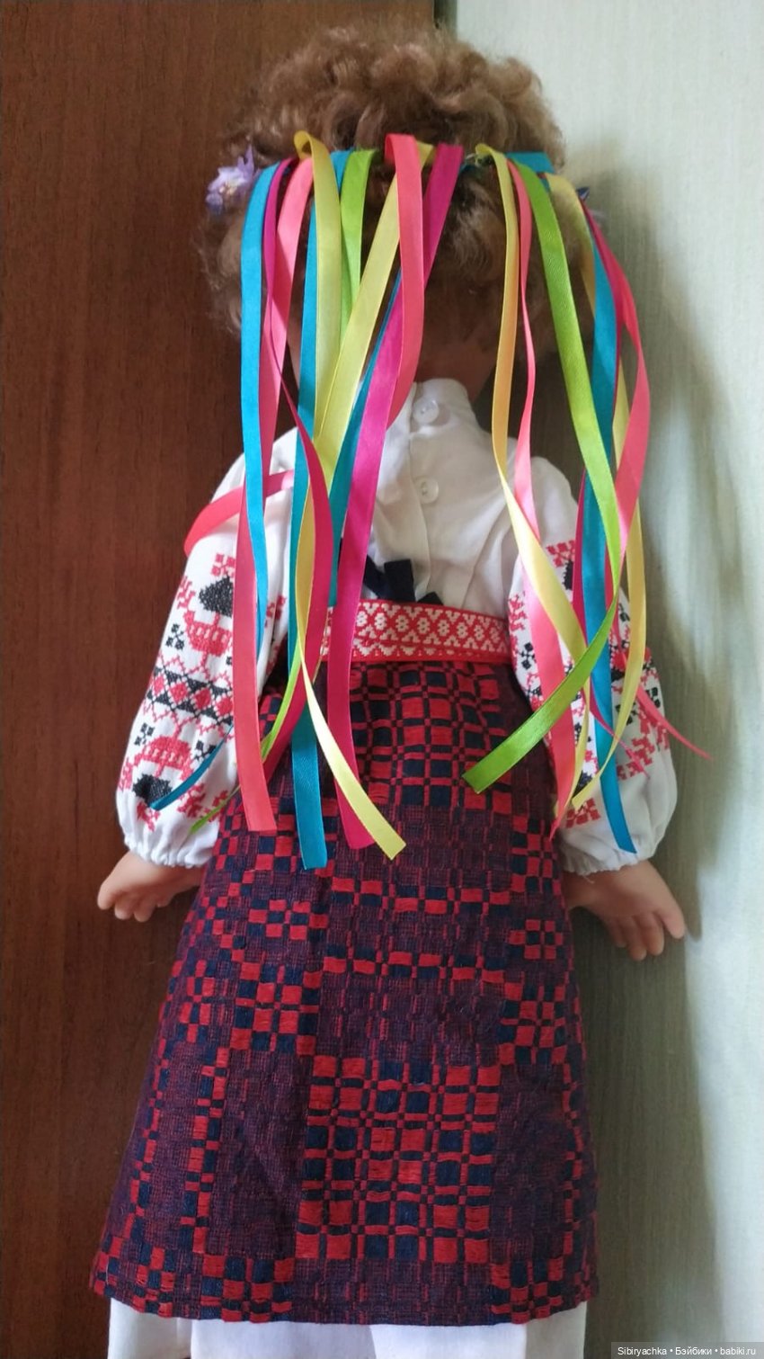 Лида в народном украинском костюме