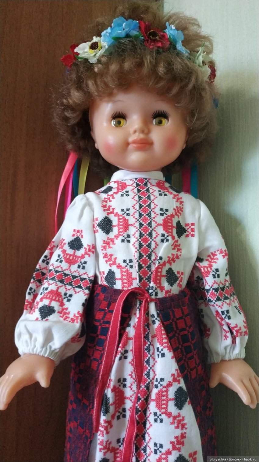Лида в народном украинском костюме