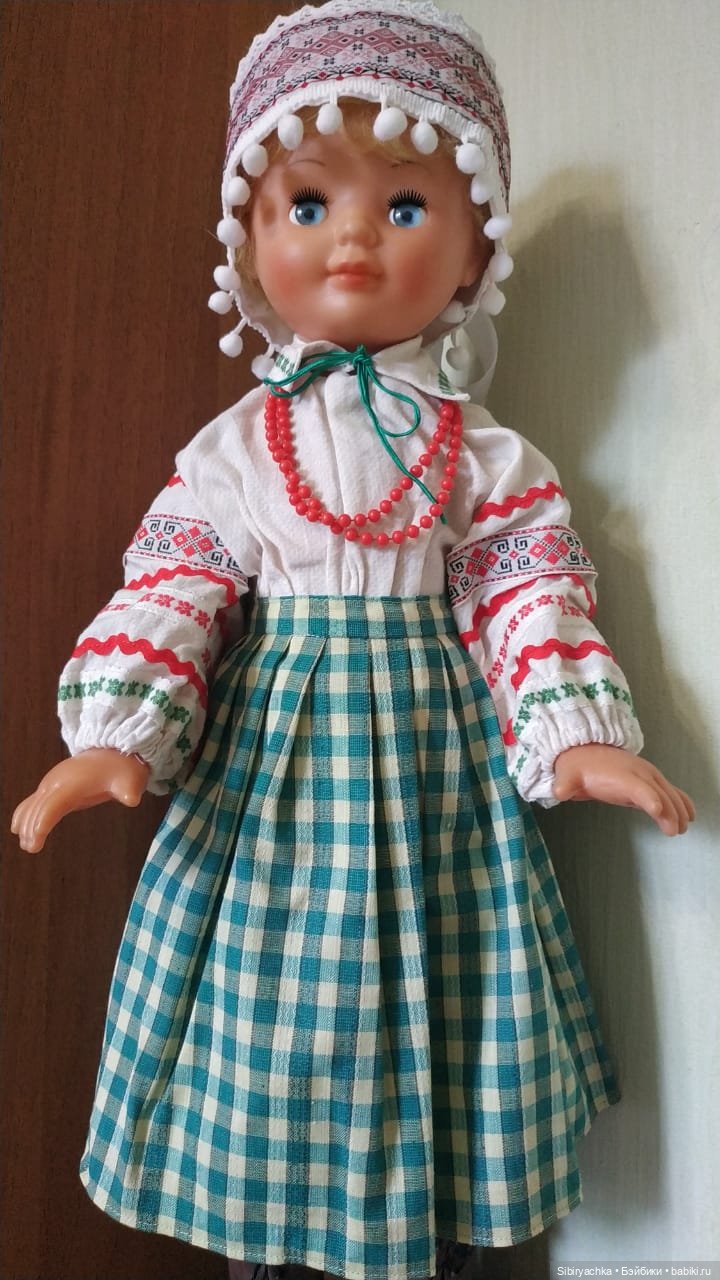 Женечка из Днепропетровска в белорусском народном костюме