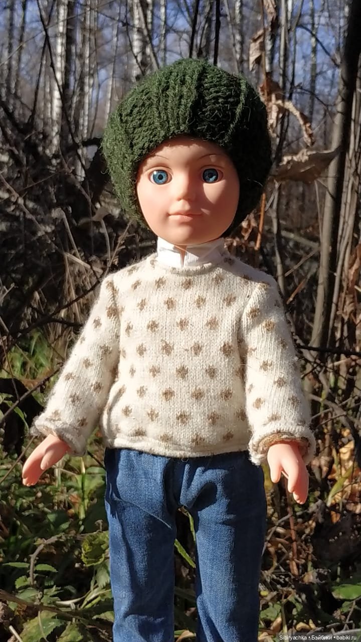Александр гуляет в лесу — Российские куклы Весна (фото 10)