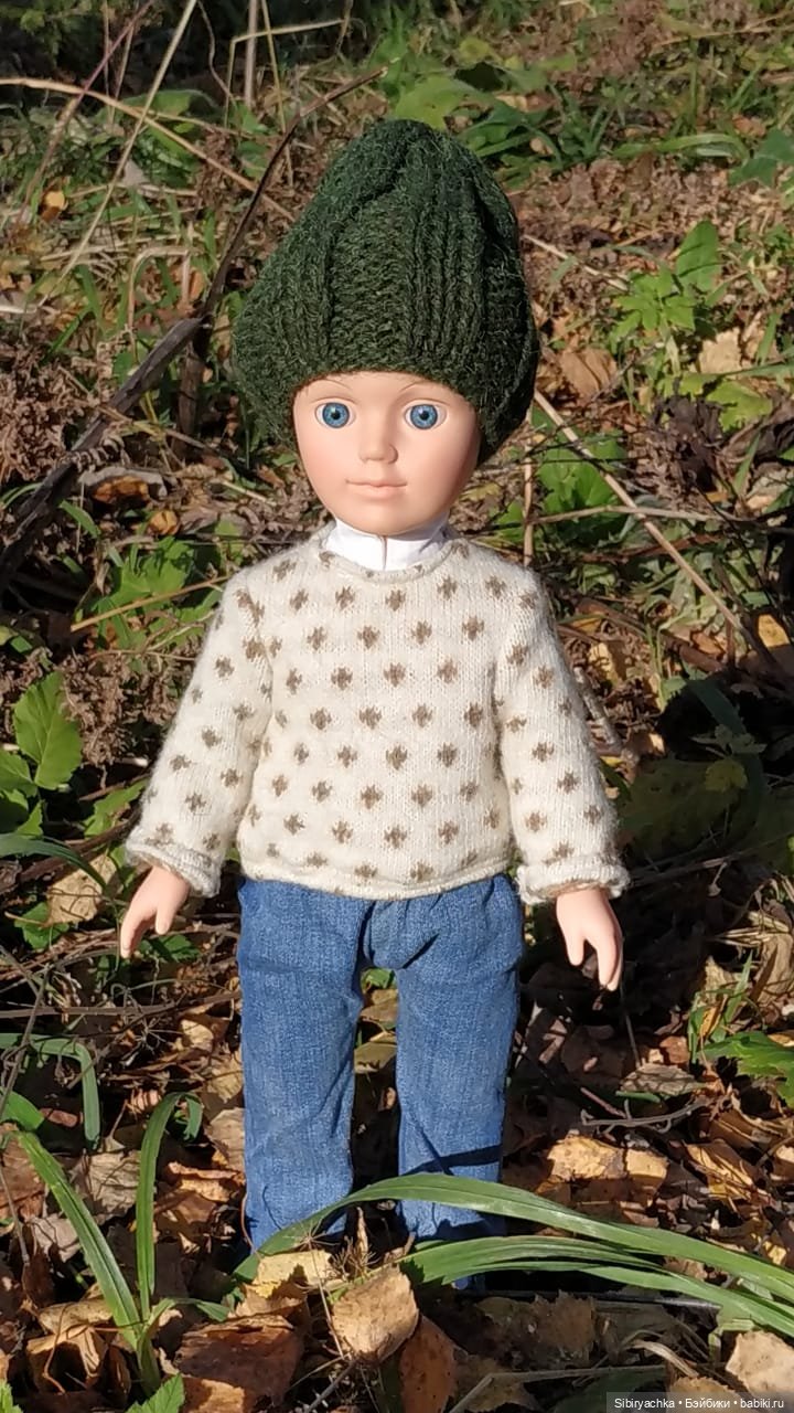 Александр гуляет в лесу — Российские куклы Весна (фото 8)