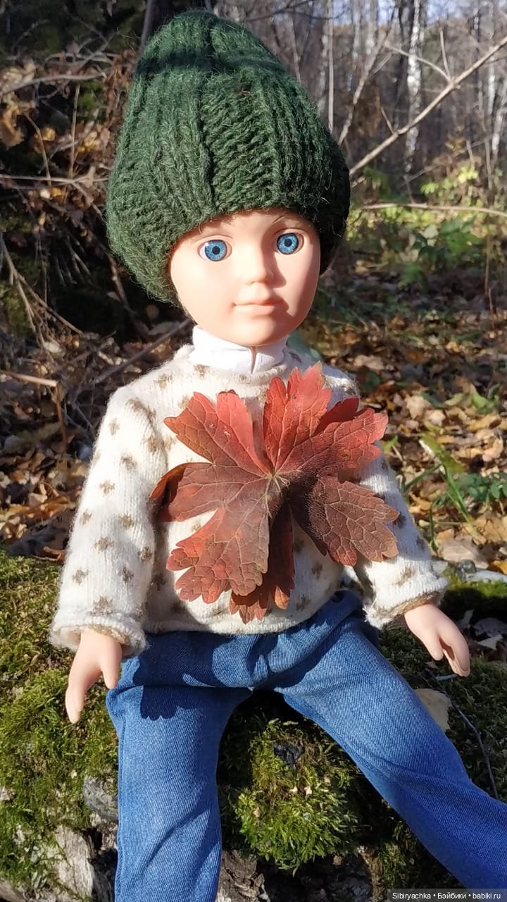 Александр гуляет в лесу — Российские куклы Весна (фото 5)