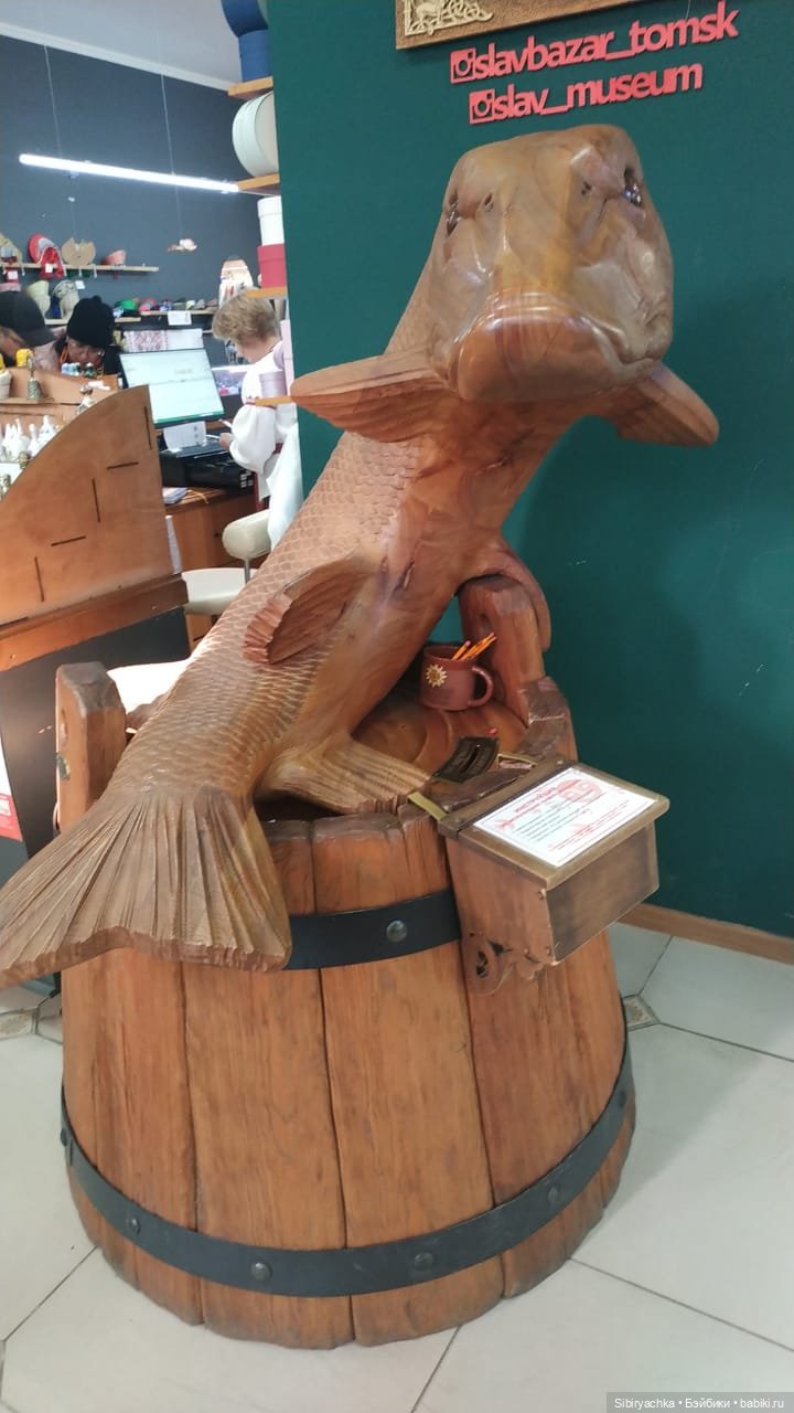 Глаша в сувенирной лавке — Игровые куклы разных производителей (Разное): редкие бренды