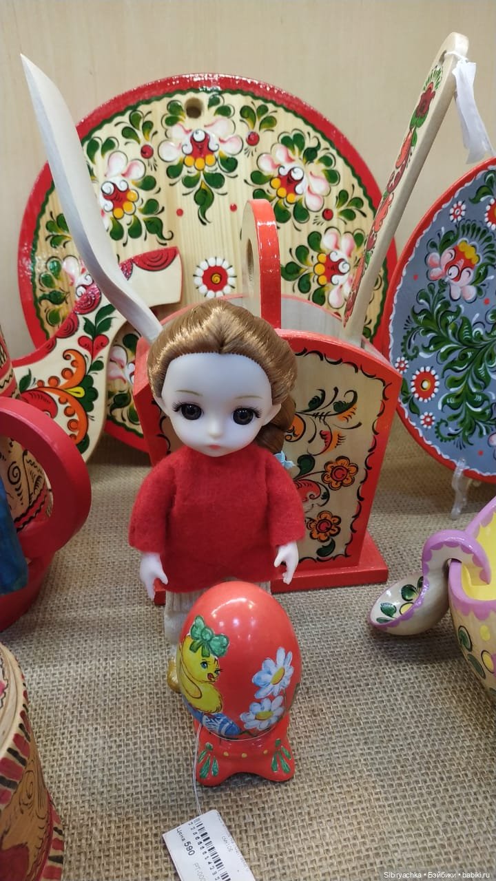 Глаша в сувенирной лавке — Игровые куклы разных производителей (Разное): редкие бренды