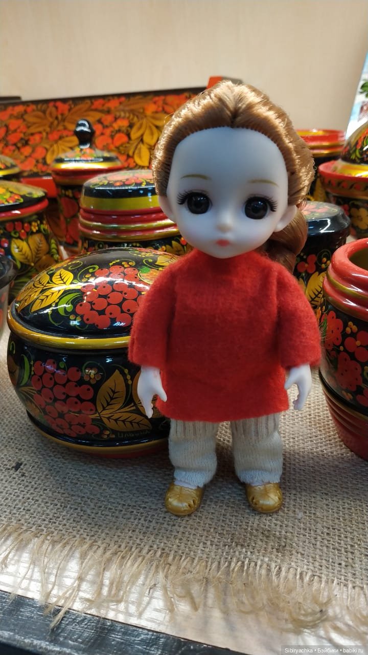 Глаша в сувенирной лавке — Игровые куклы разных производителей (Разное): редкие бренды