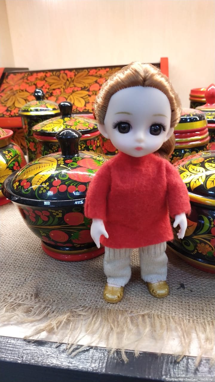 Глаша в сувенирной лавке — Игровые куклы разных производителей (Разное): редкие бренды