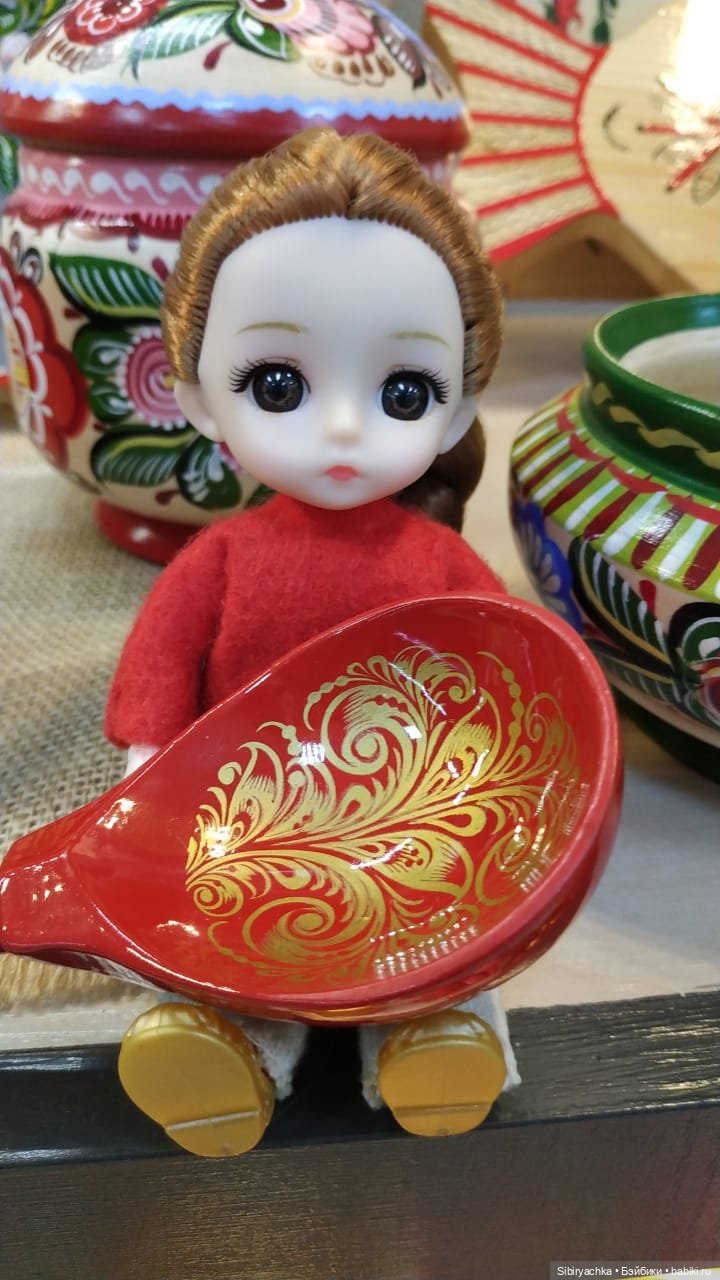 Глаша в сувенирной лавке — Игровые куклы разных производителей (Разное): редкие бренды