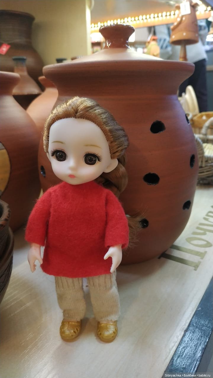 Глаша в сувенирной лавке — Игровые куклы разных производителей (Разное): редкие бренды