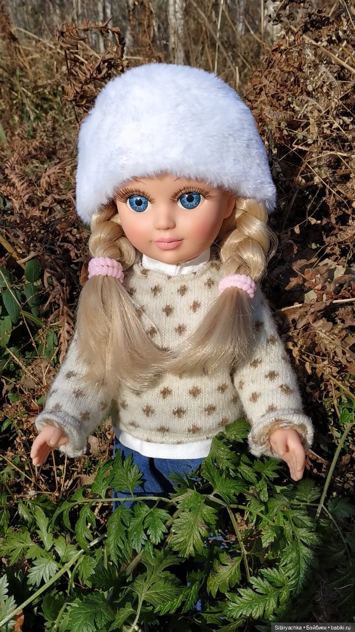 Настя в осеннем лесу — Российские куклы Весна
