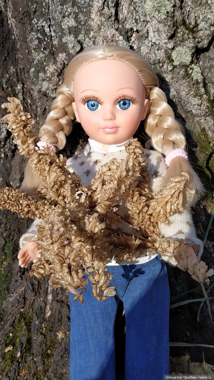 Настя в осеннем лесу — Российские куклы Весна