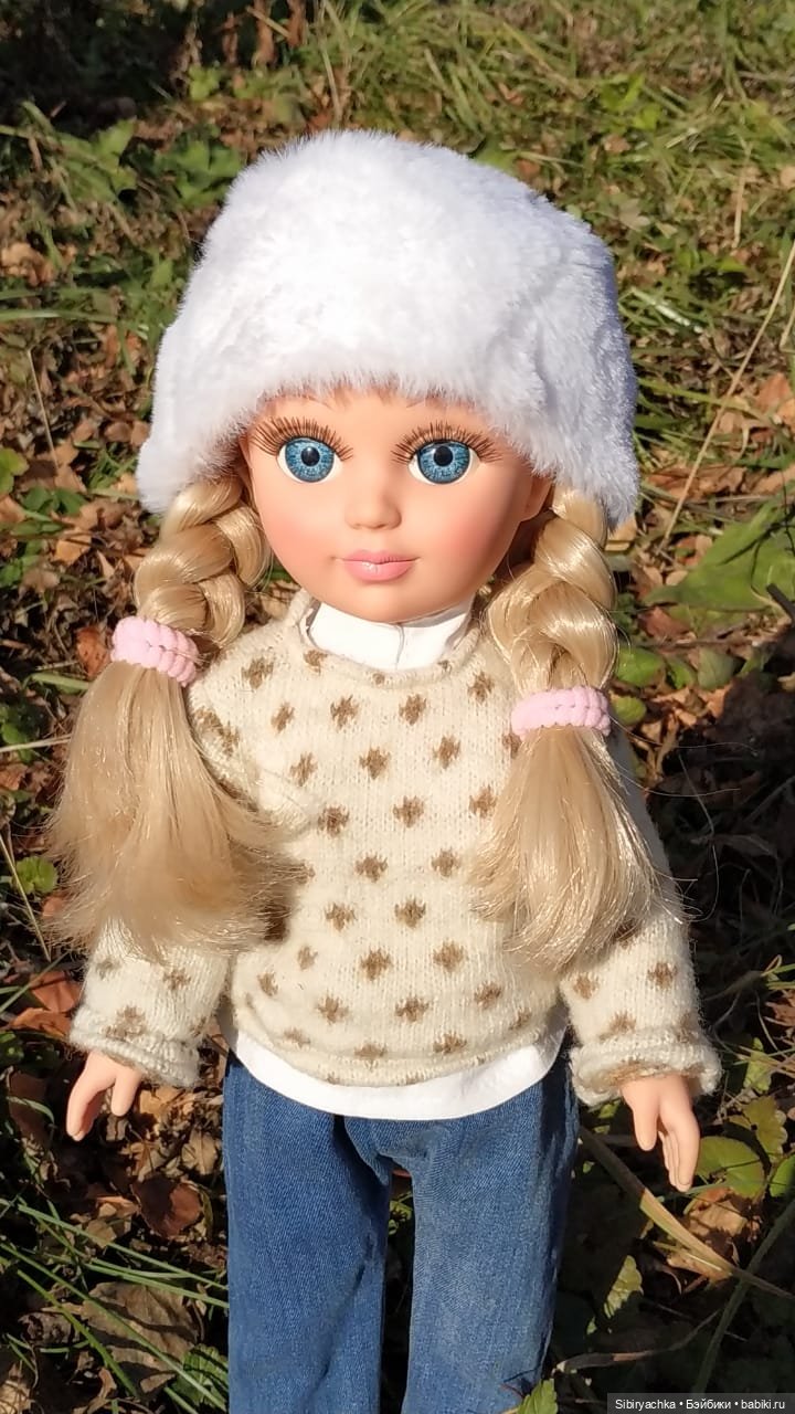 Настя в осеннем лесу — Российские куклы Весна (фото 8)