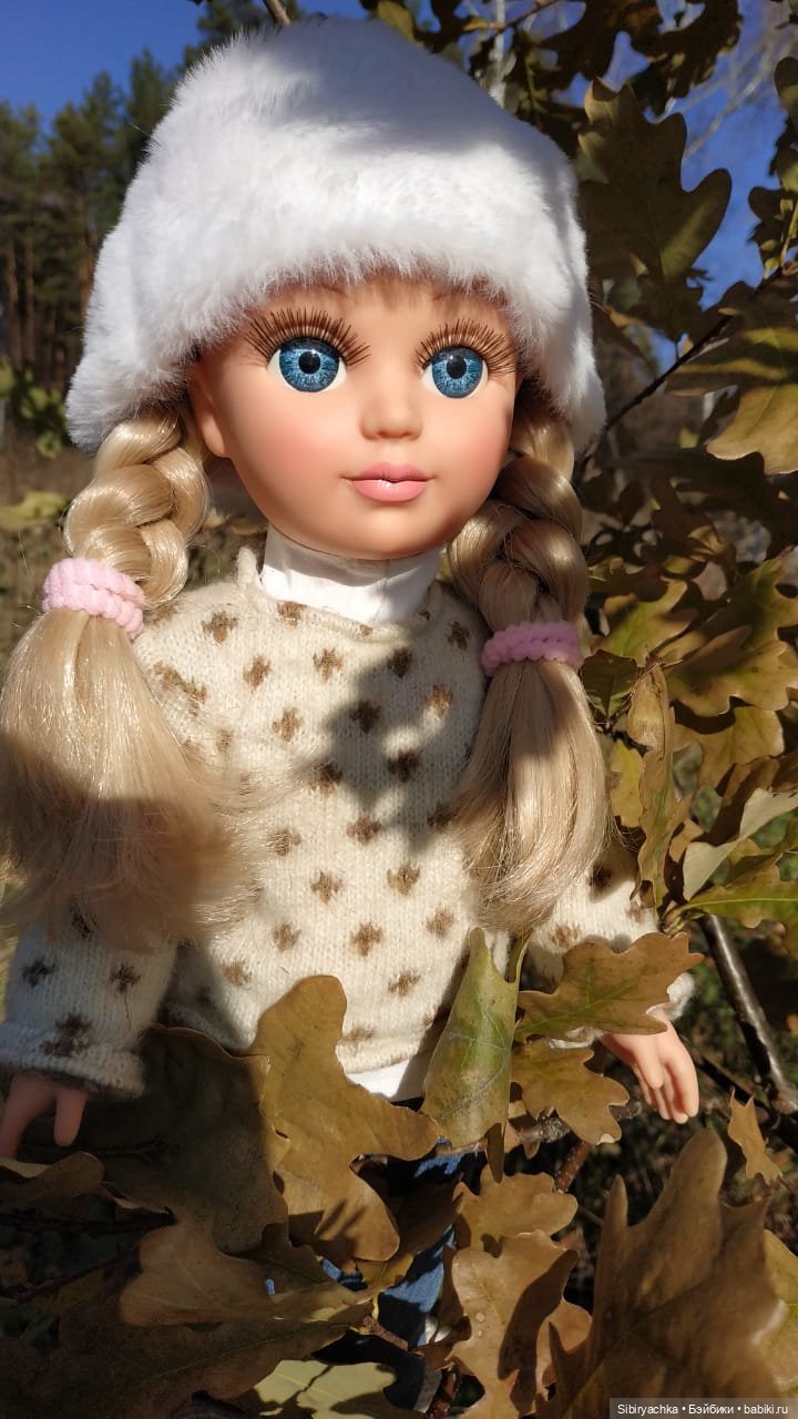 Настя в осеннем лесу — Российские куклы Весна (фото 9)