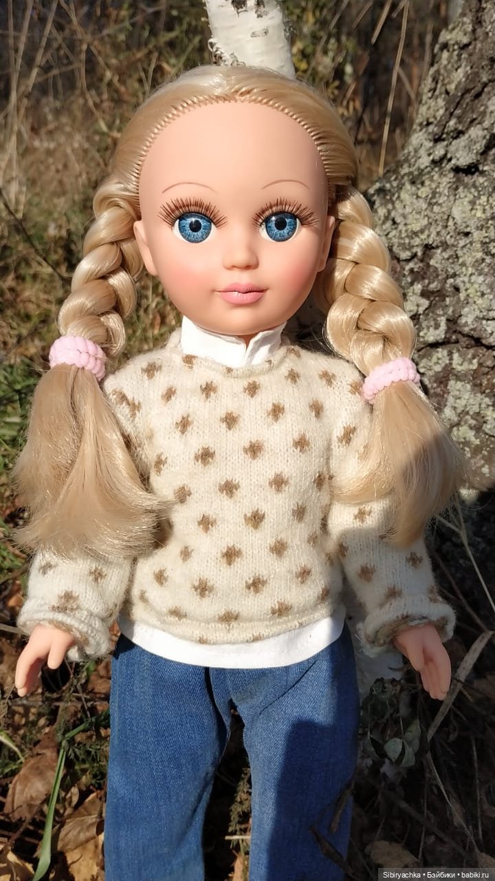 Настя в осеннем лесу — Российские куклы Весна (фото 5)