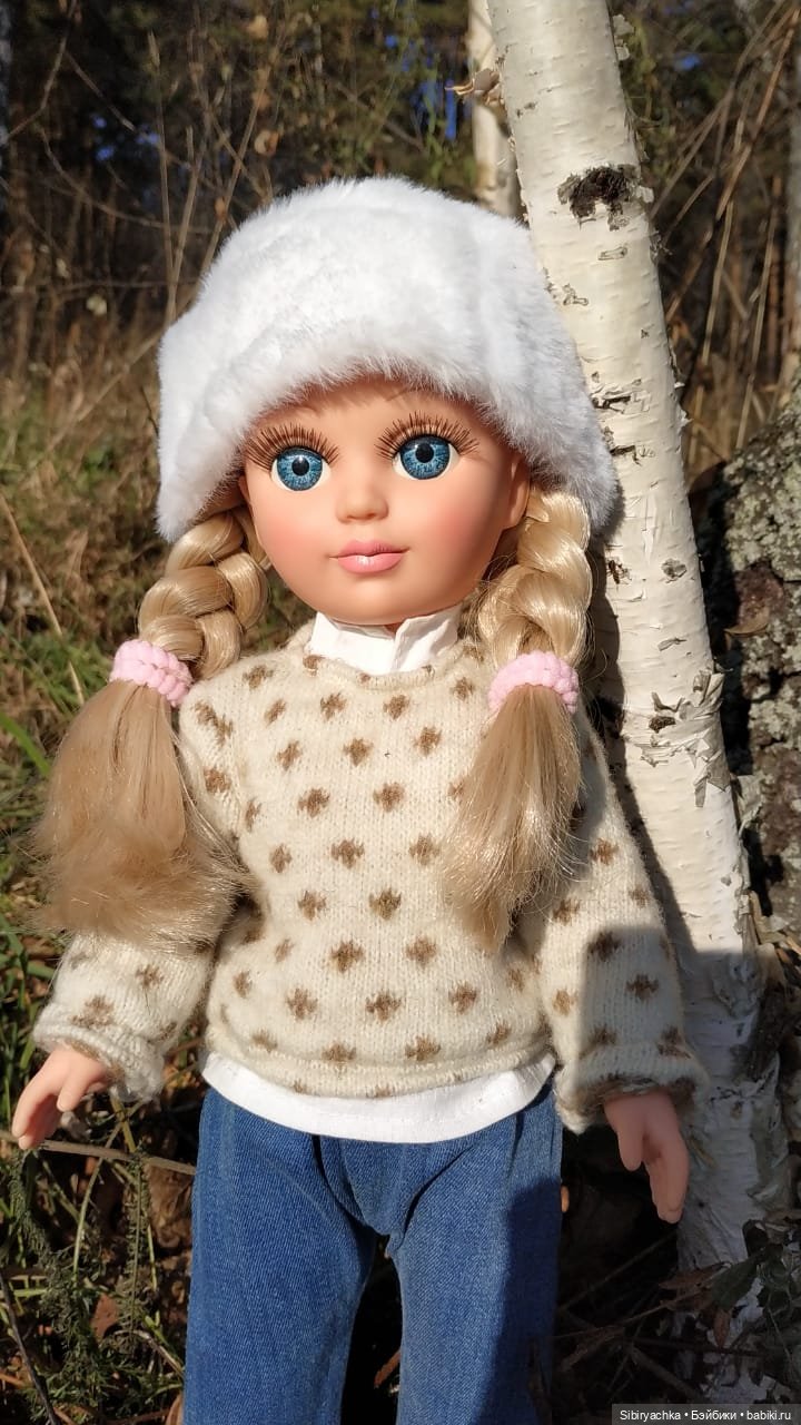 Настя в осеннем лесу — Российские куклы Весна (фото 4)