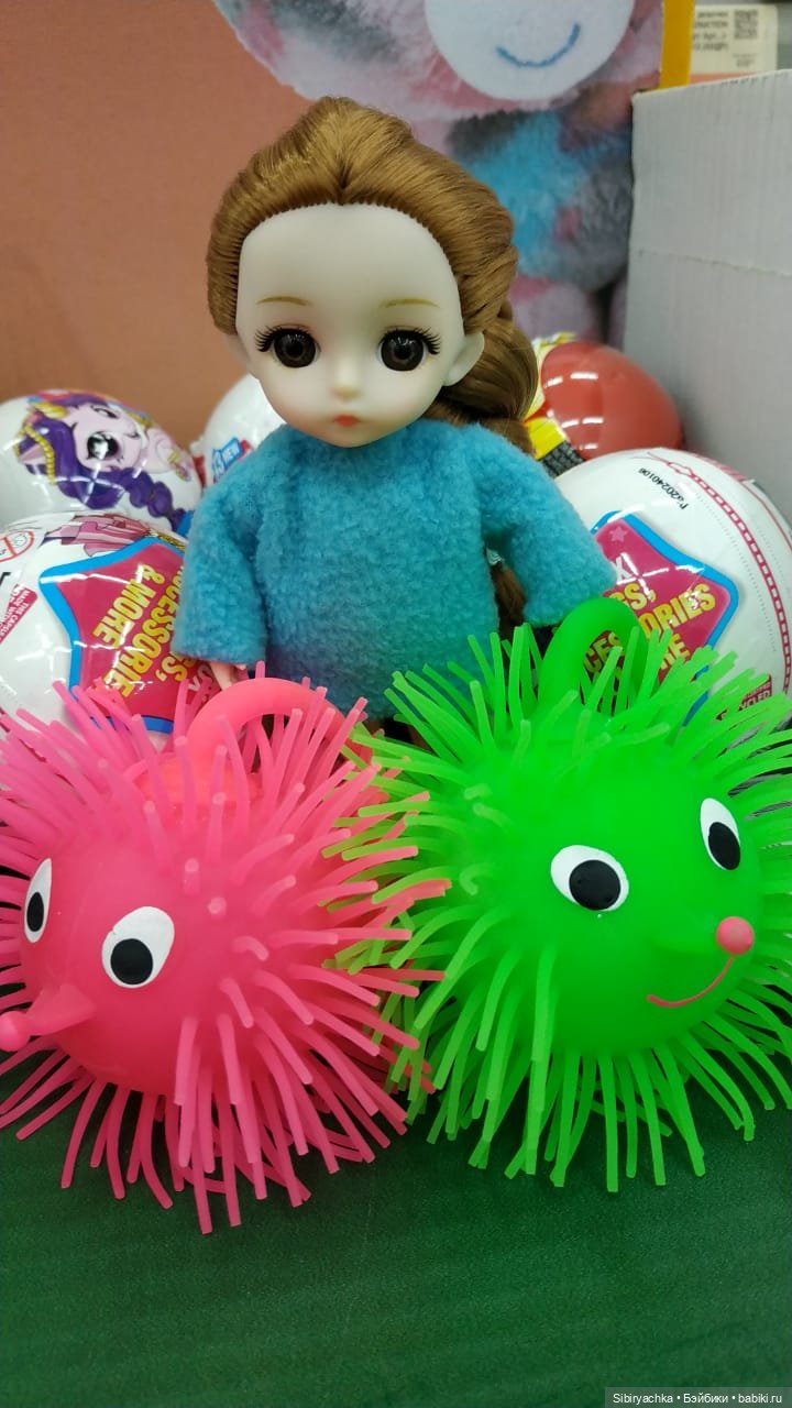 Глаша и игрушки антистресс