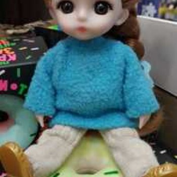 Глаша и игрушки антистресс.