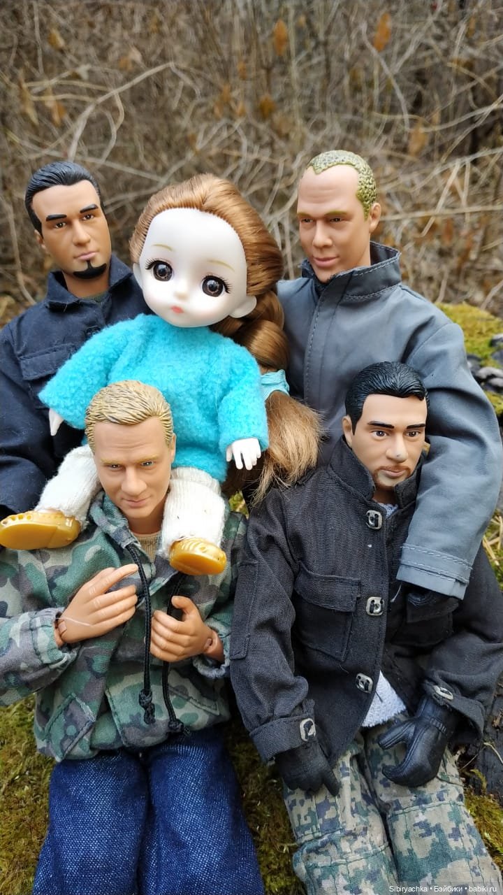 Прогулка дяди Лёни, его друзей и Глаши в лесу