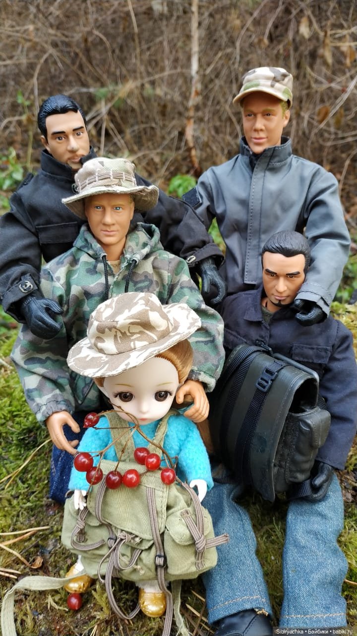 Прогулка дяди Лёни, его друзей и Глаши в лесу