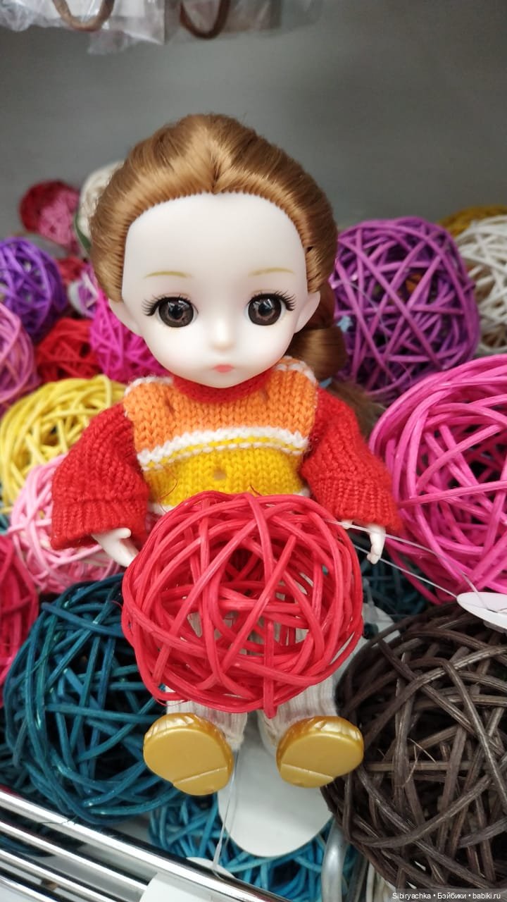 Глаша в магазине рукоделия Леонардо