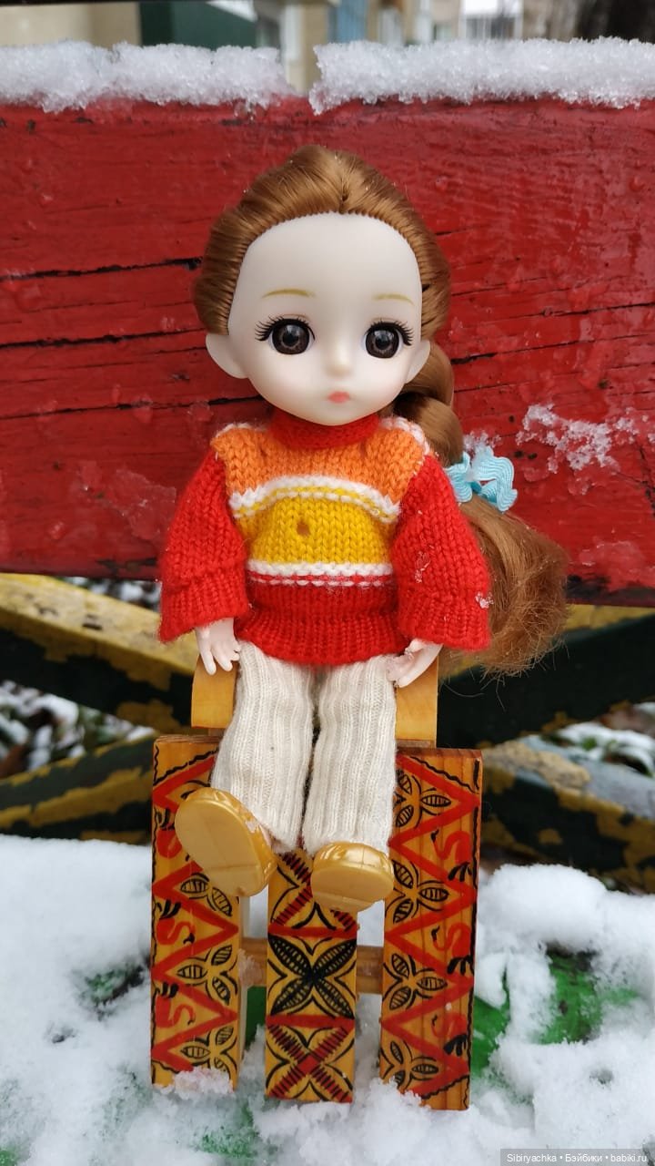 Леонид и Глаша радуются первому снегу