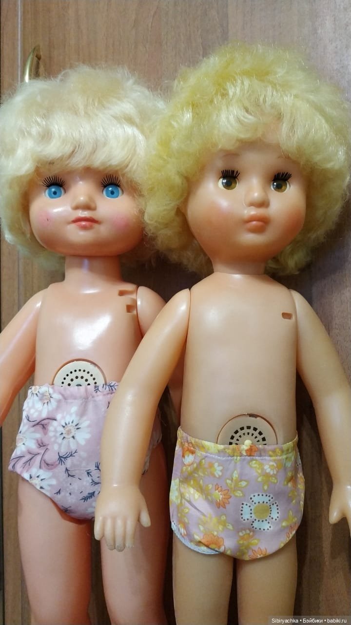 Девочки в платьях их ацетатного шёлка из далёкого прошлого (фото 10)