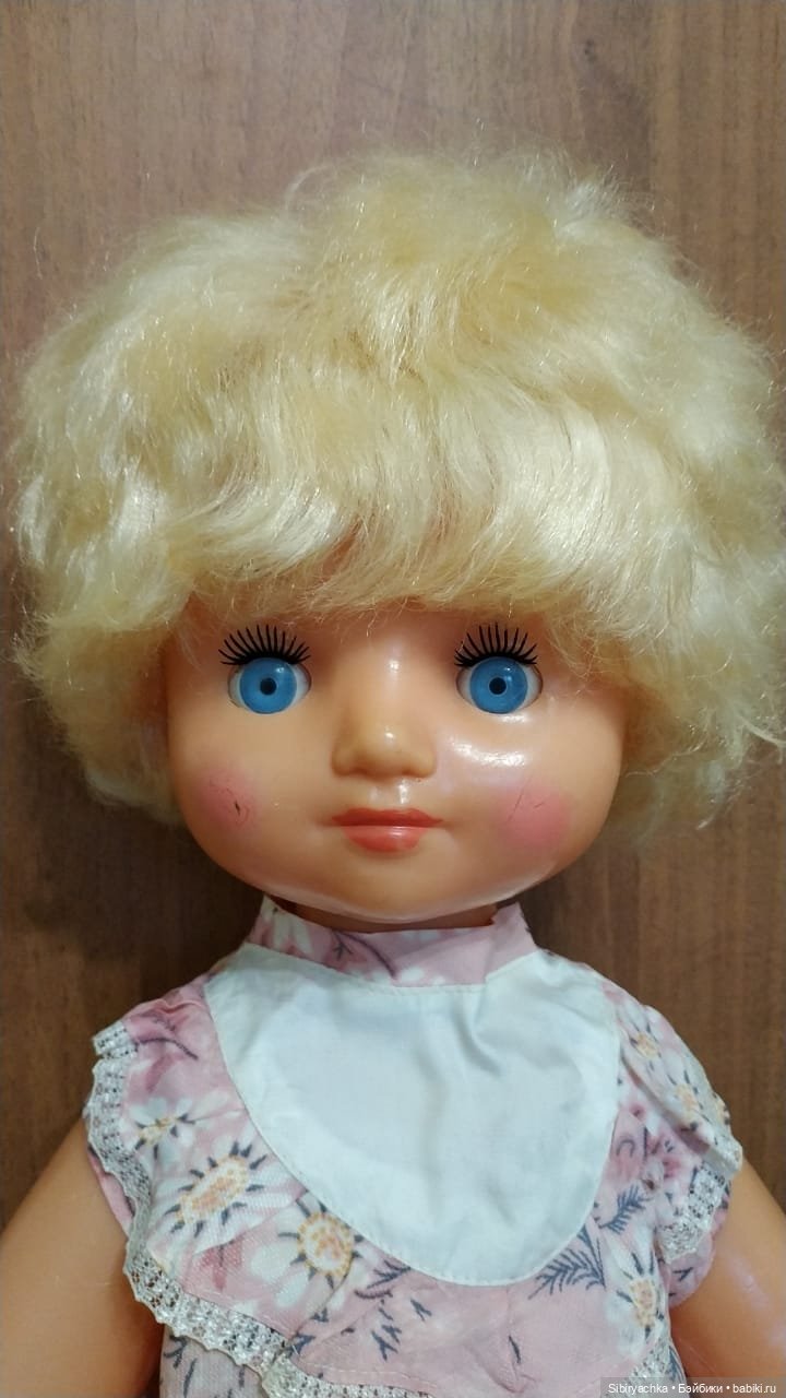 Девочки в платьях их ацетатного шёлка из далёкого прошлого (фото 6)