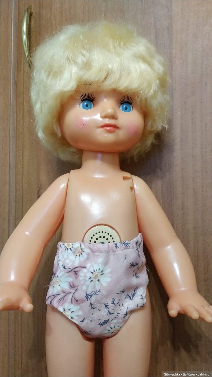 Девочки в платьях их ацетатного шёлка из далёкого прошлого (фото 9)