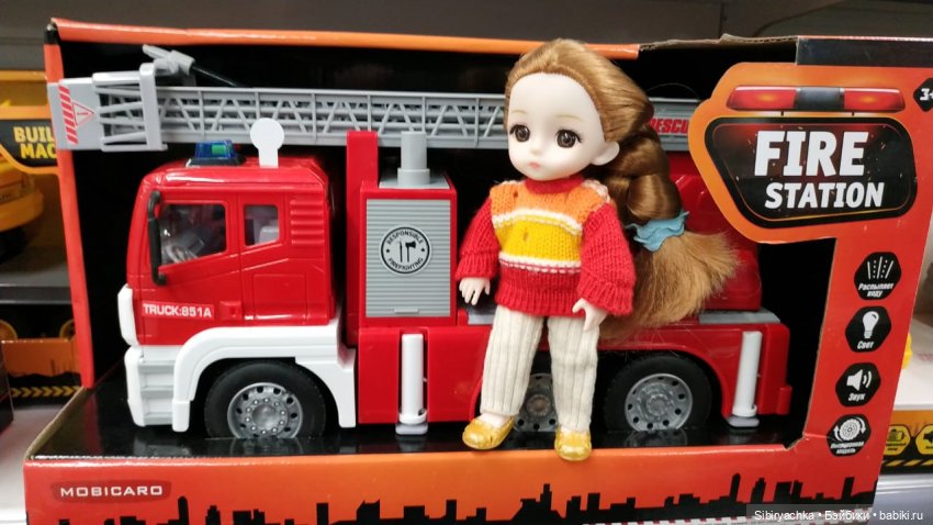 Глаша и техника в детском мире