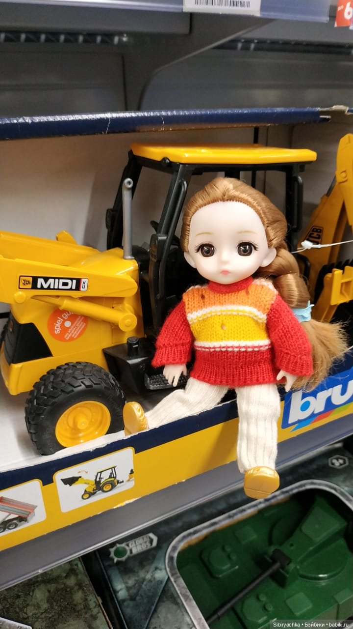 Глаша и техника в детском мире