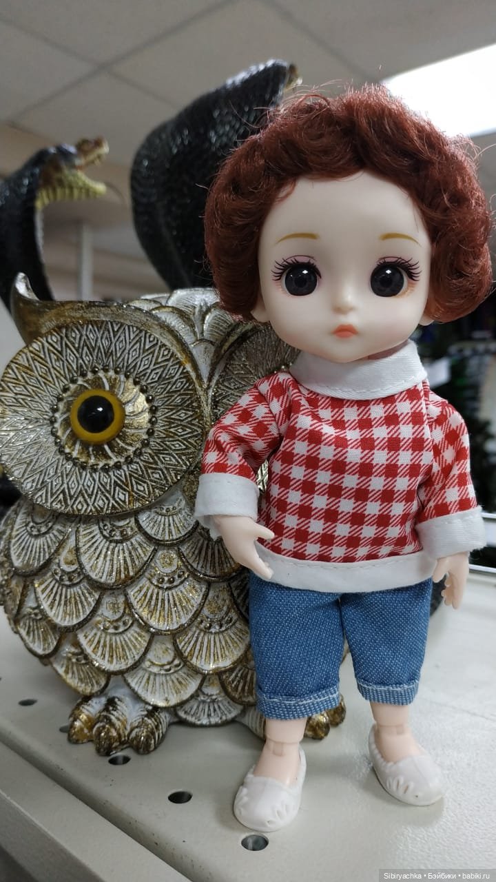 Новогодний ассортимент канцелярского магазина