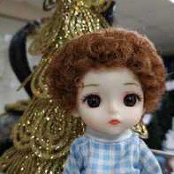 Новогодний ассортимент канцелярского магазина.