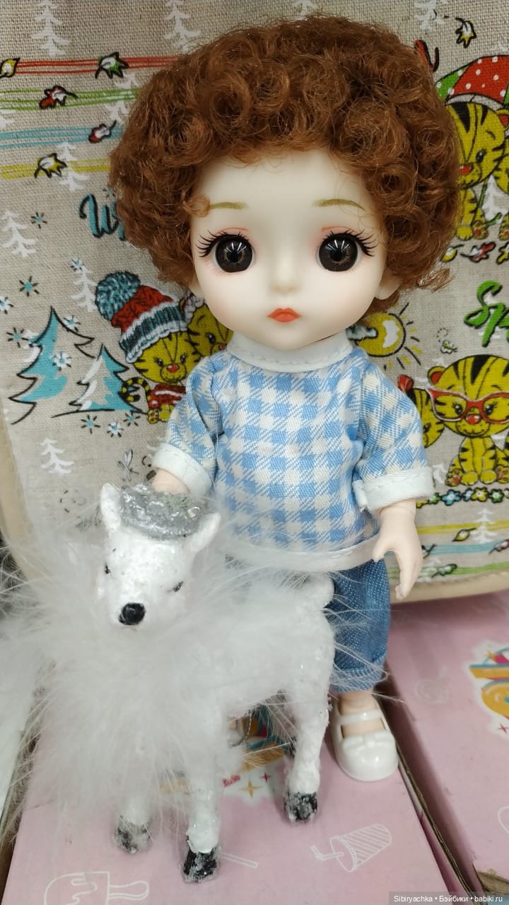 Новогодние товары в Леонардо глазами Василька